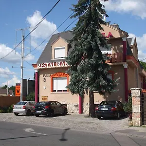 Attila Y Restaurante Hotel